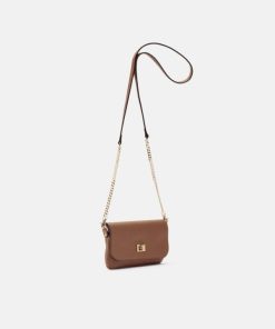 Fashionpost.shopa0029b5c16 2