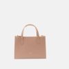 Fashionpost.shopae98bd5fa1 1