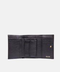 Fashionpost.shope1dad690d9 2